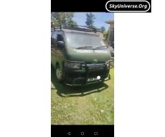 Tourist van{Toyota Hiace}
