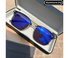 Photochromic Anti-Blue Light Glasses.