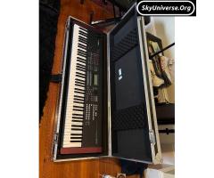 Professional yamaha keyboard mox F8 88 keys