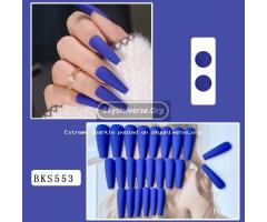 Press on nails