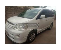 TOYOTA NOAH UBD - 5