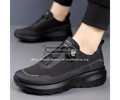 Anti-slip men’s casual shoes-rubber sole with automatic lock