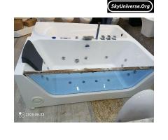 Straight Jacuzzi