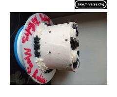 Birthday party cakes black and white lovers