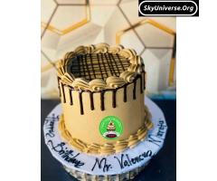 Birthday party cakes in ur best colour
