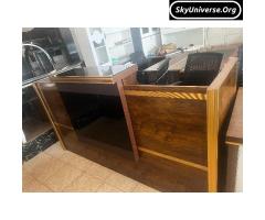 Reception desk