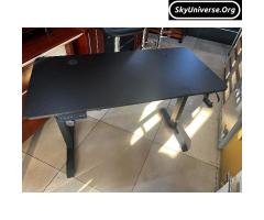 Mobile adjusting table