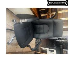 Highback executive chair - 2