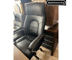 Highback executive chair - 3