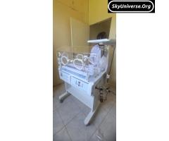 Infant incubator