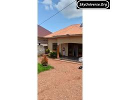 Quick sale house at Entebbe road 150M - 2