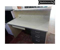 Reception table